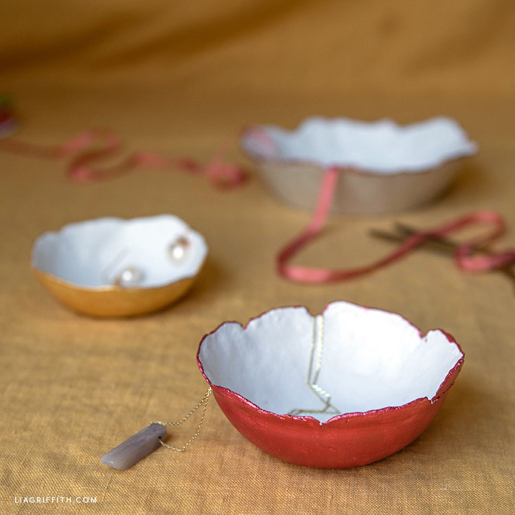 Video Tutorial How to Make Clay Bowls Lia Griffith